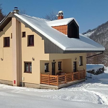 Vila Nada Crni Vrh Exteriör bild